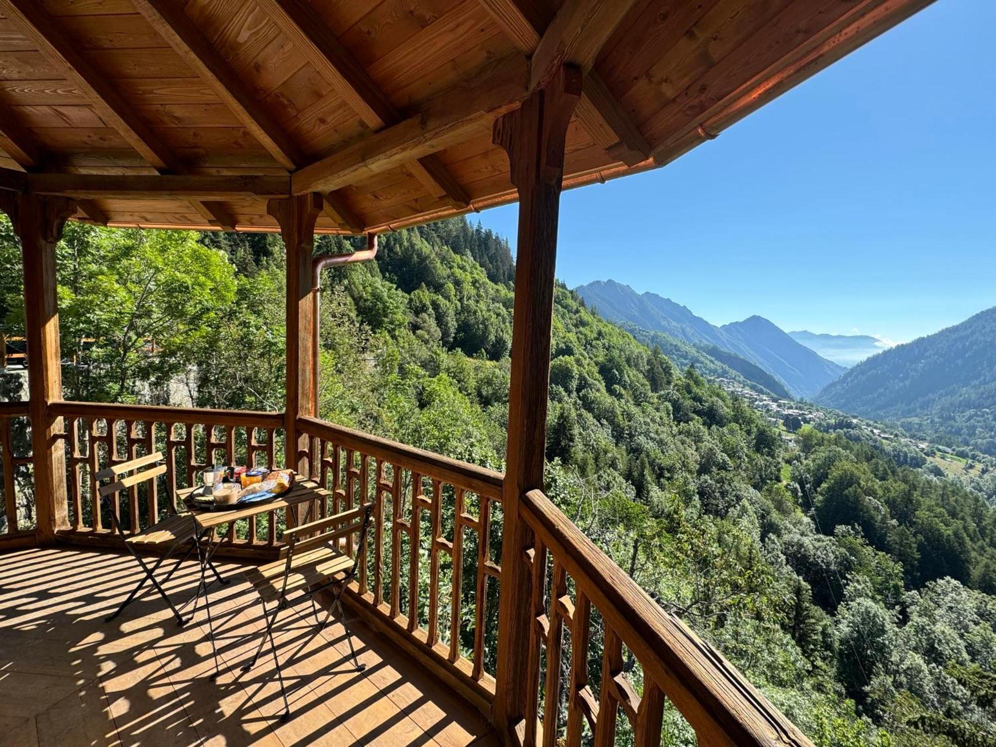 Il Castello Nel Bosco, Appartamento Torrente Champorcher Buitenkant foto